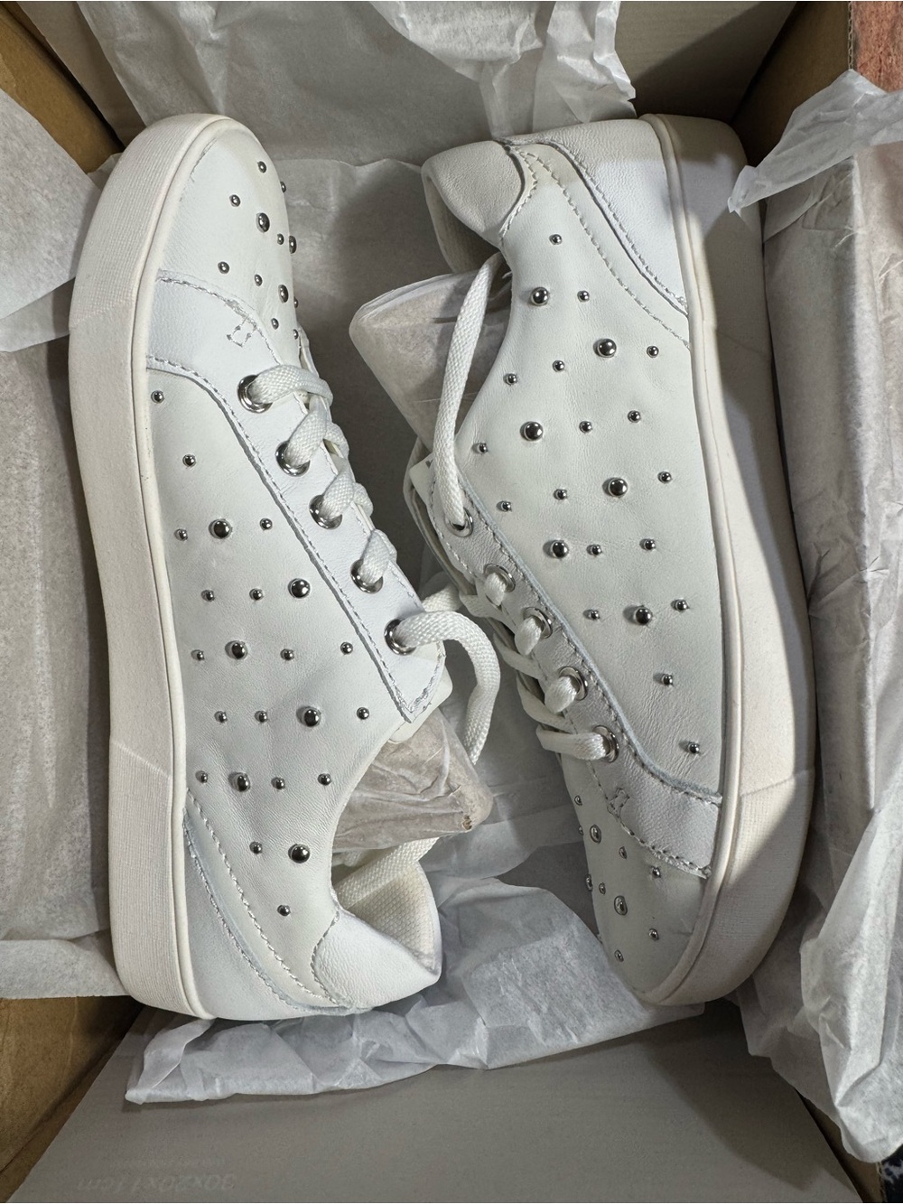 Naturalizer Morrison-Stud Women's Sneakers White Size 8 M New